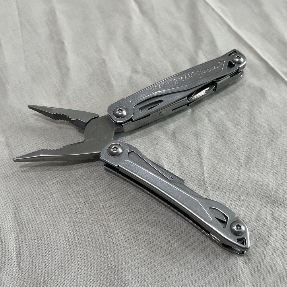 Vintage Leatherman Wingman multi tool